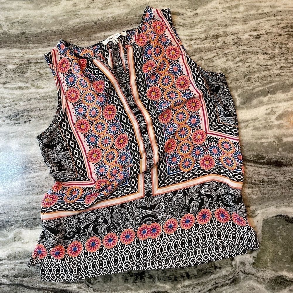 Women’s Sleeveless Blouse Top Women’s Size Small